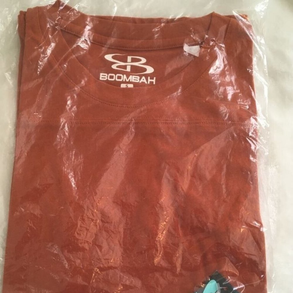 NEW Boombah Boom Dry T Shirt Top Womens Size Small Rust Orange Short Sleeve